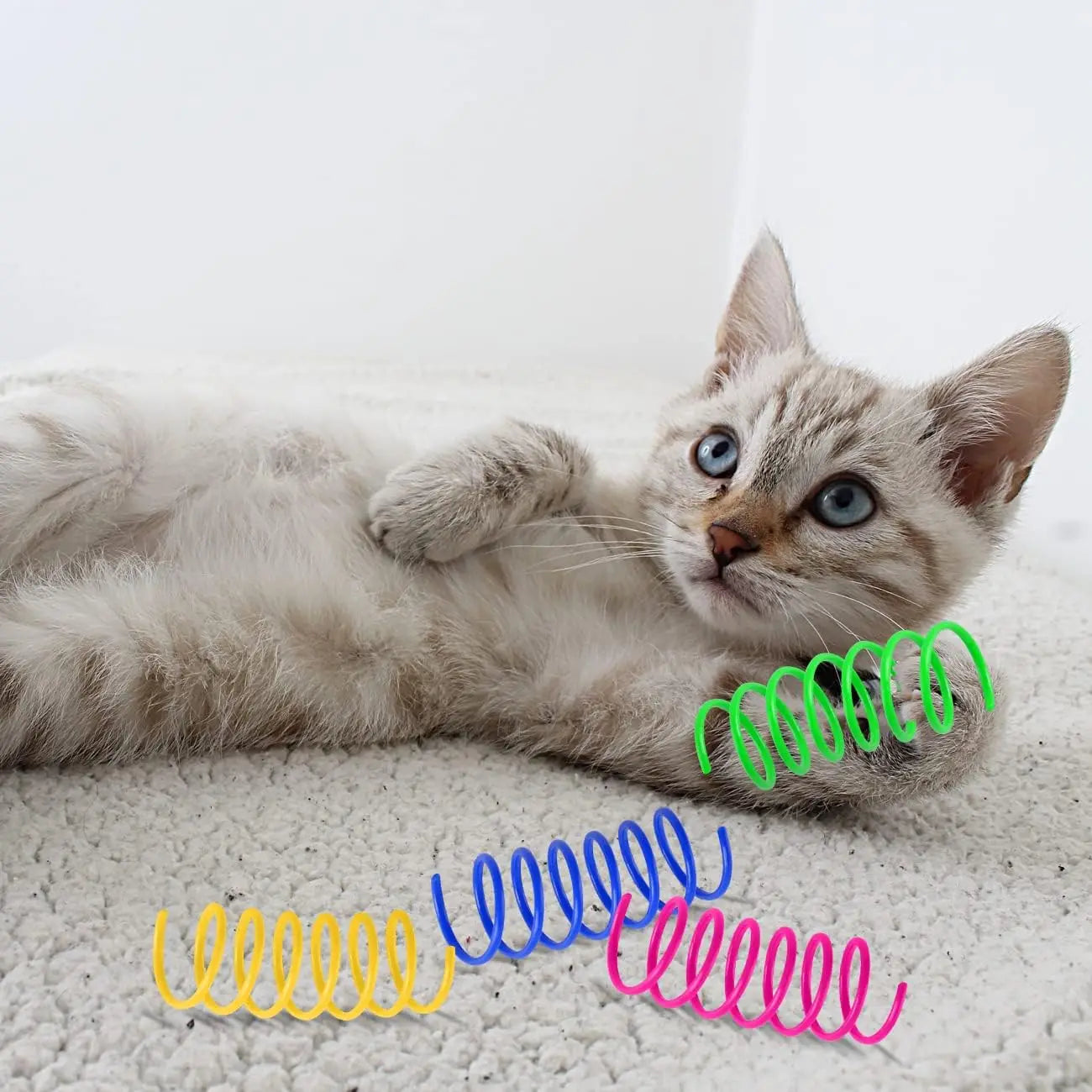 100 Pack Cat Spiral Spring Toys for Indoor Cats, Colorful Plastic Coils Interactive Toy for Swatting and Biting
